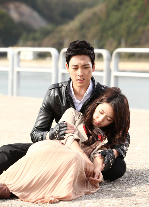 park shin-hye choi tae-joon - reunited in The King of Dramas 