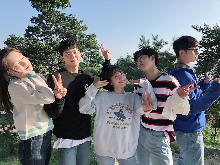X1 - Yo-han and his fellow cast members of ‘A Love So Beautiful’.