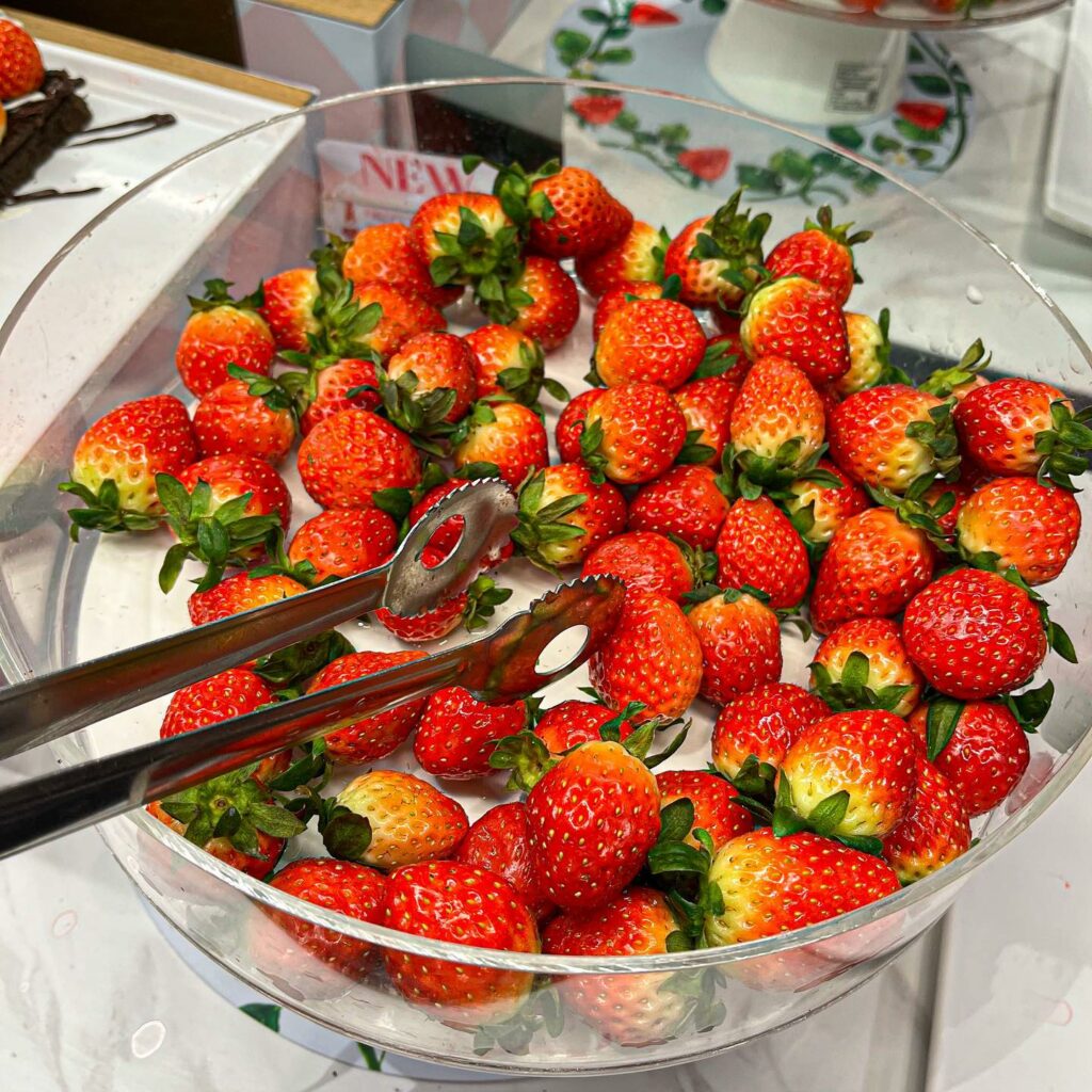 Ashley Strawberry Festival in Korea - free flow strawberries