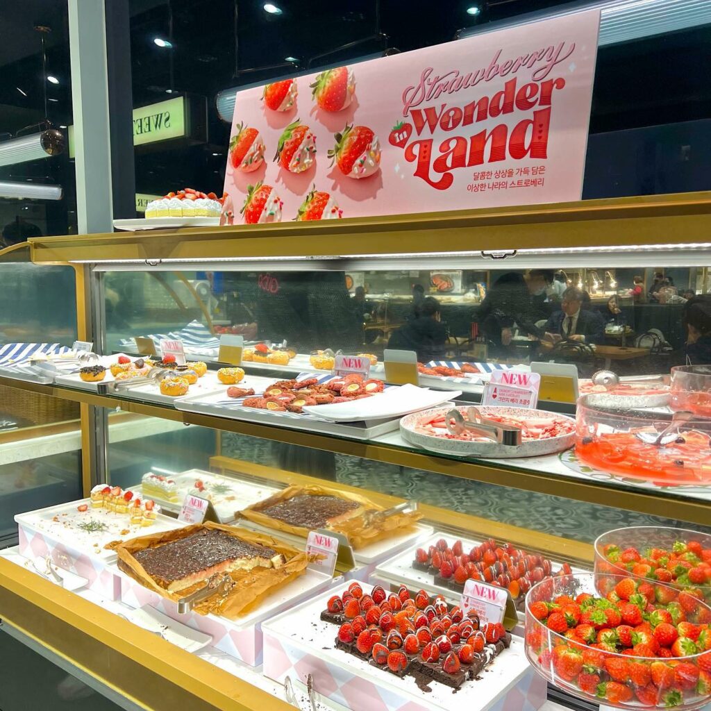 Ashley Strawberry Festival in Korea - food options at glass window