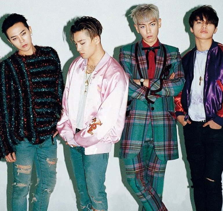 BIGBANG comeback - grp pic colourful clothes