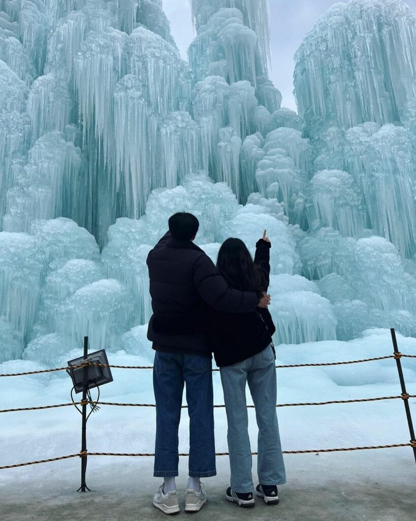 Chilgapsan Ice Fountain Festival - couple at the frozen fountain