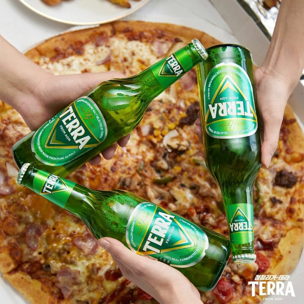 beer shampoo - terra glass bottles with pizza