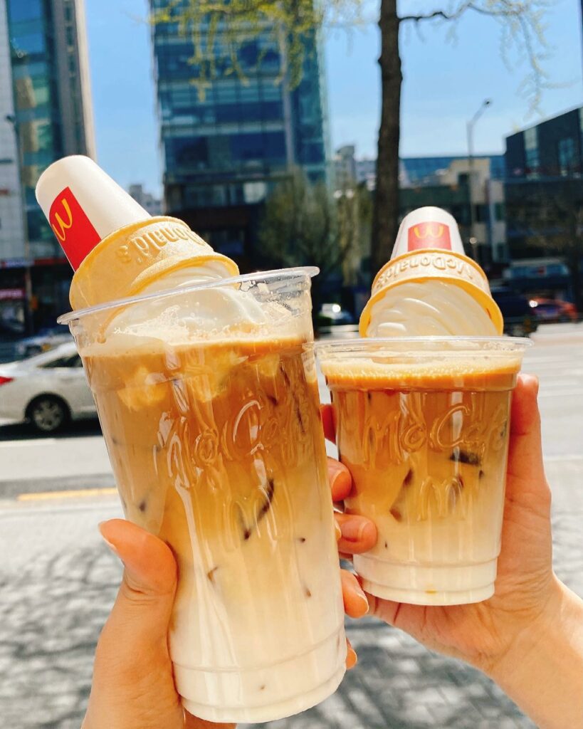 Korean coffee shops - Paul Bassett’s Ice Cream Cafe Latte