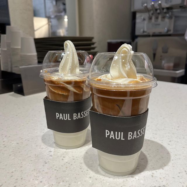 Korean coffee shops - Paul Bassett's ice cream cafe latte 