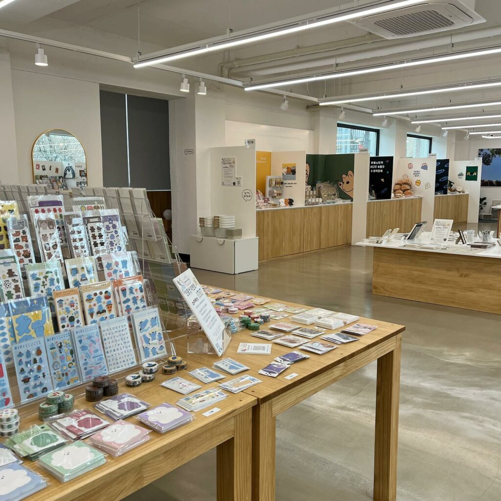 stationery stores in korea - Morning Glory illustration fairs