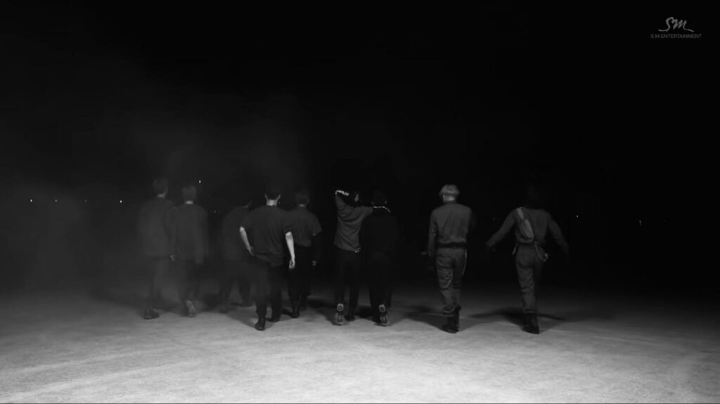 K-pop Ghost Stories - Dark figure spotted in EXO’s Growl MV