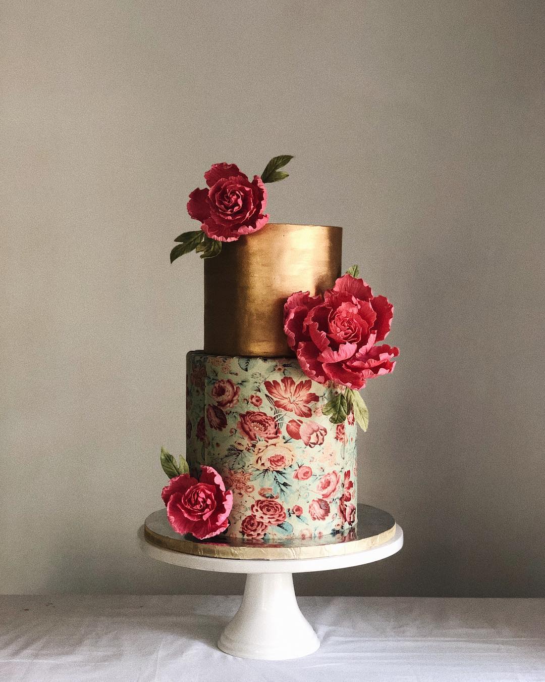 gold rose cake