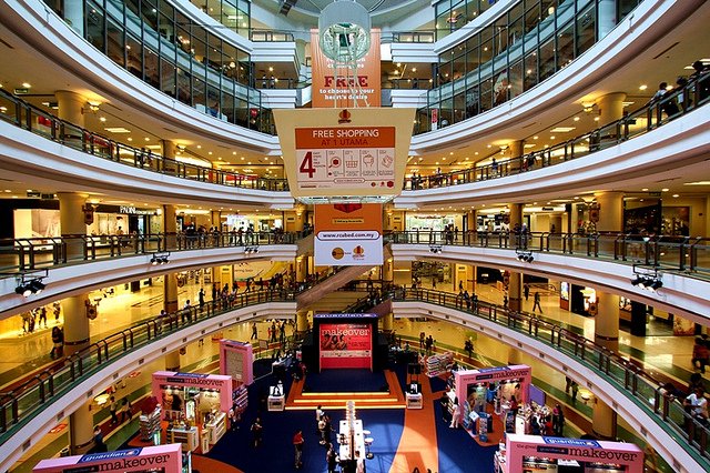 one utama mall