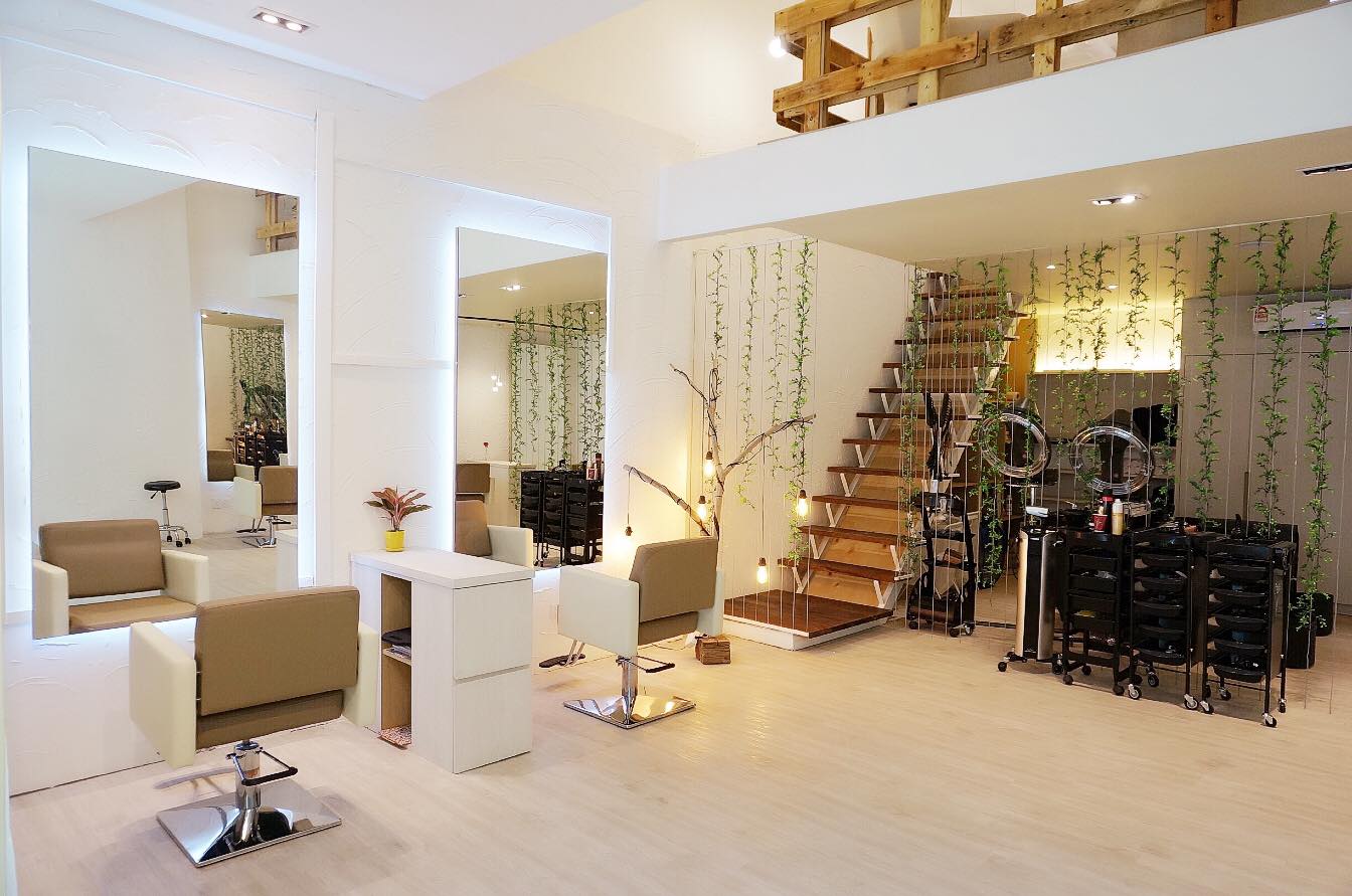 Aizu Hair Salon interior