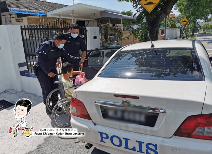 PDRM guides woman to car