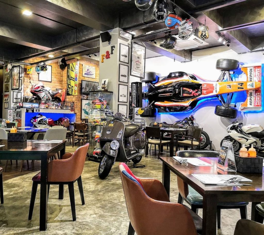 13 Cafes & Restaurants In Kuching With Interesting Decor & Food