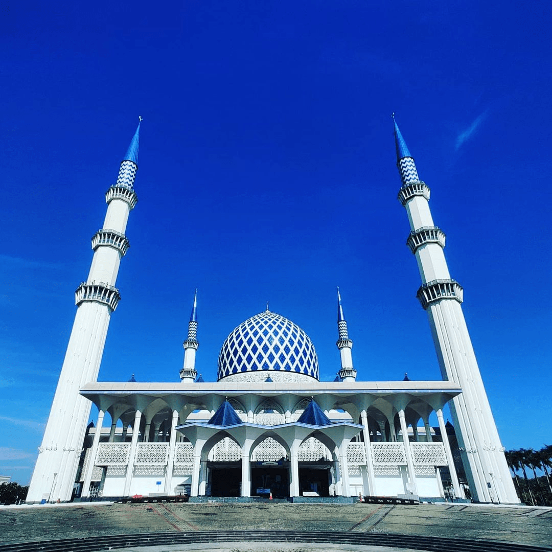 Unique mosques in Malaysia 2 - Sultan Salahuddin Abdul Aziz Mosque