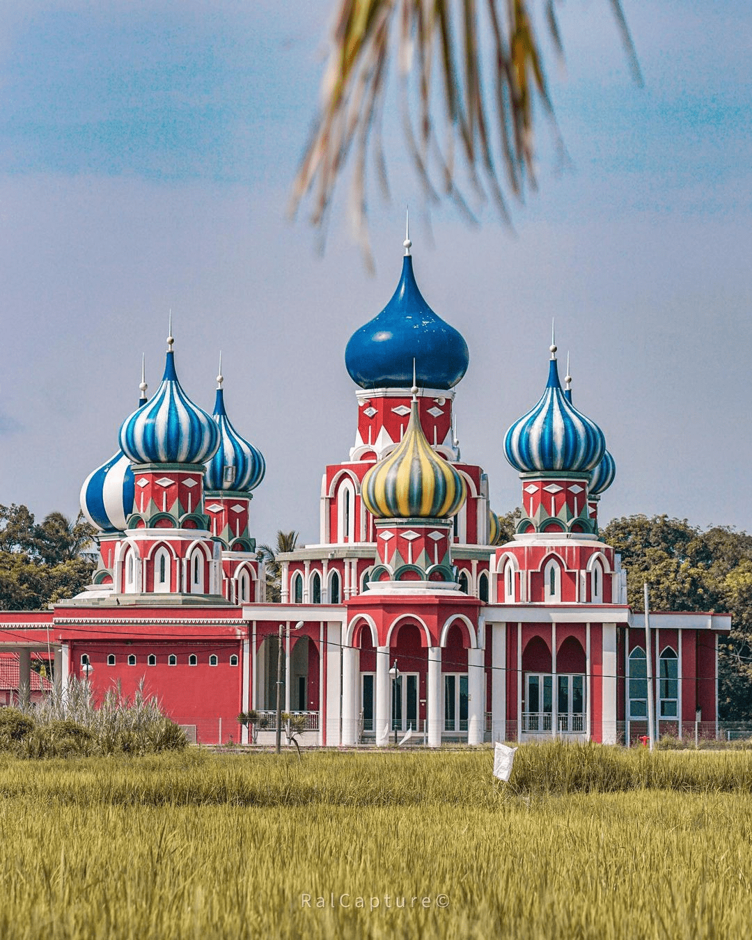 Unique mosques in Malaysia 2 - Masjid Lapan Kubah