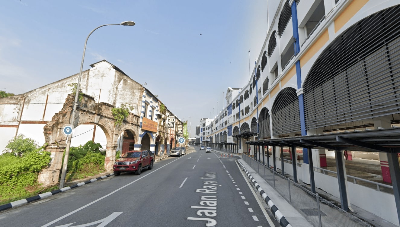 Along buildings near Klang Komuter Station