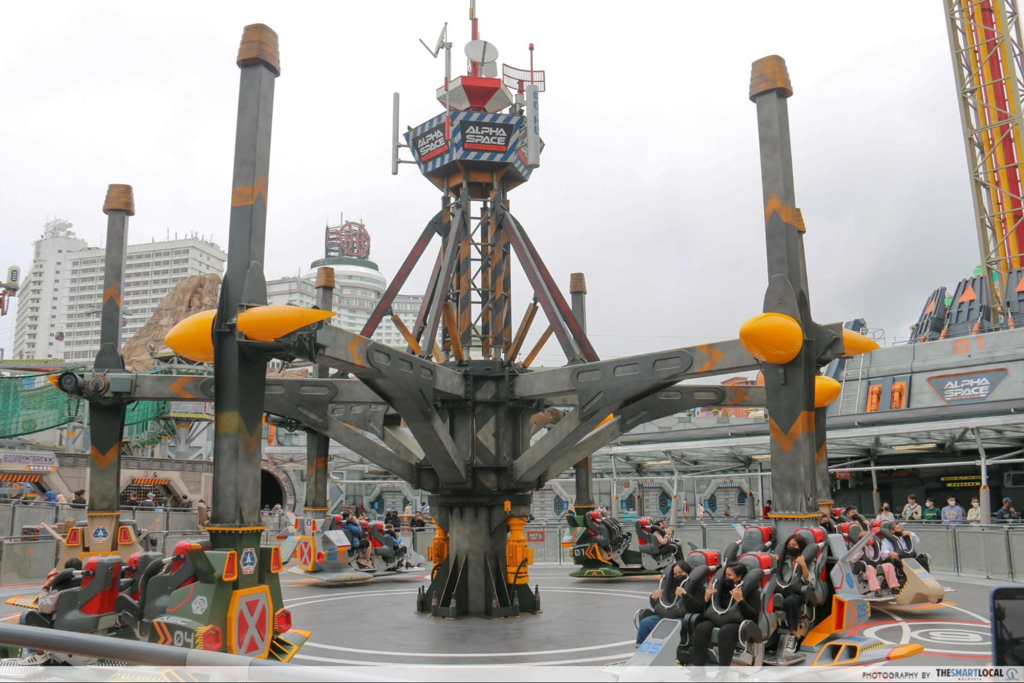 Theme park rides at Genting