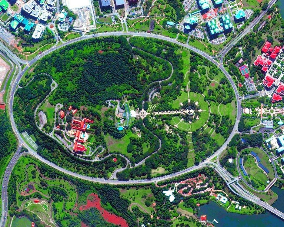Largest roundabout in the world
