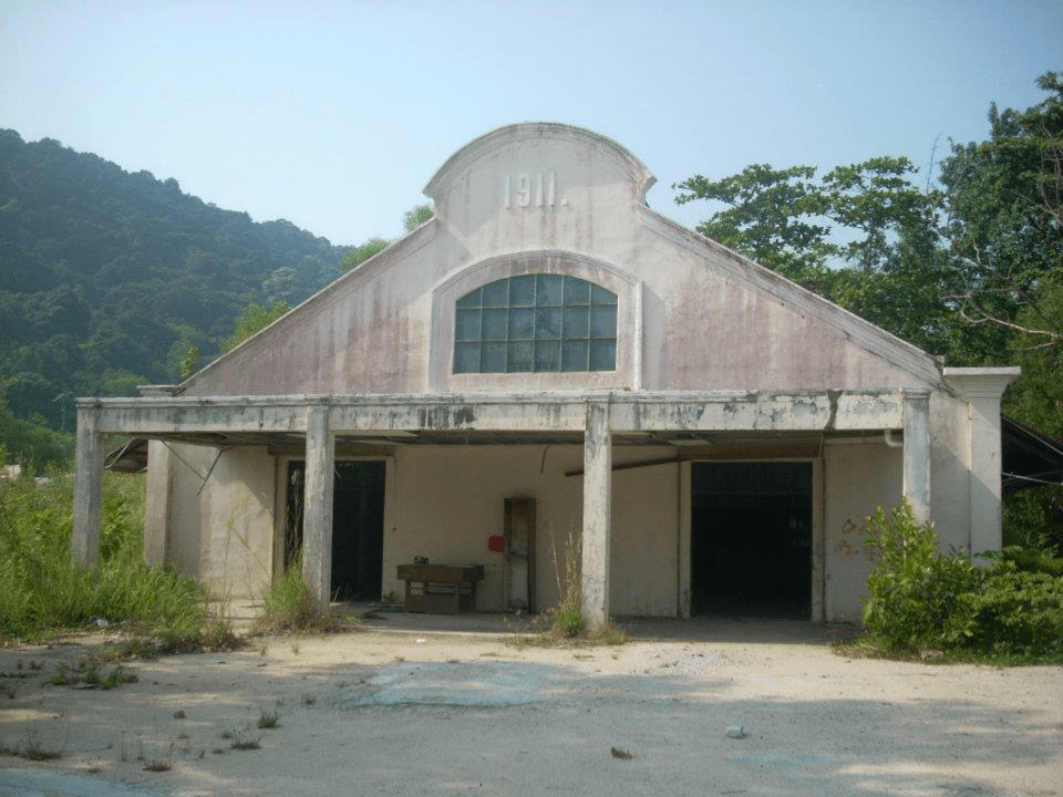Abandoned buildings and ruins Malaysia - camp