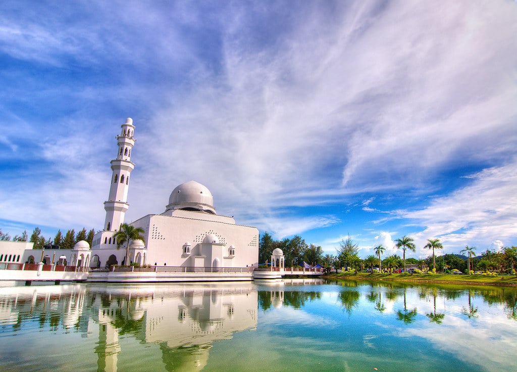 things to do in terengganu - floating mosque