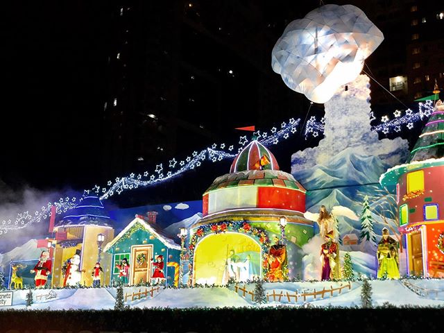 Animated Christmas Display in Araneta