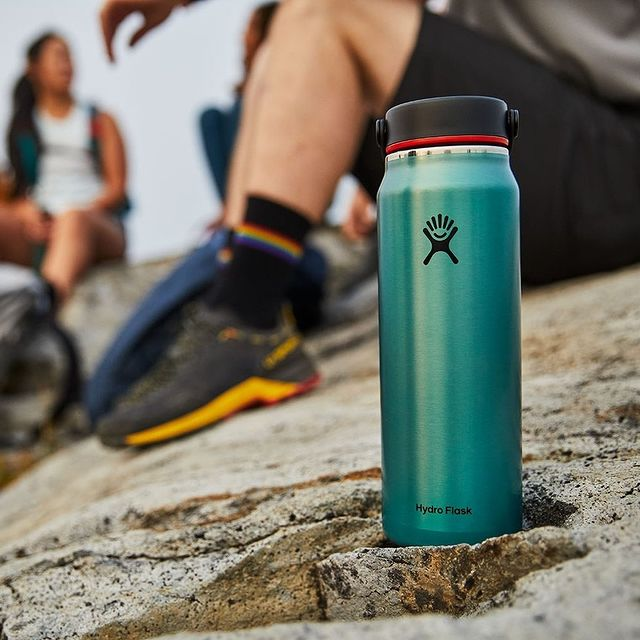 Father's day gift ideas - Hydro Flask Topaz Water Bottle