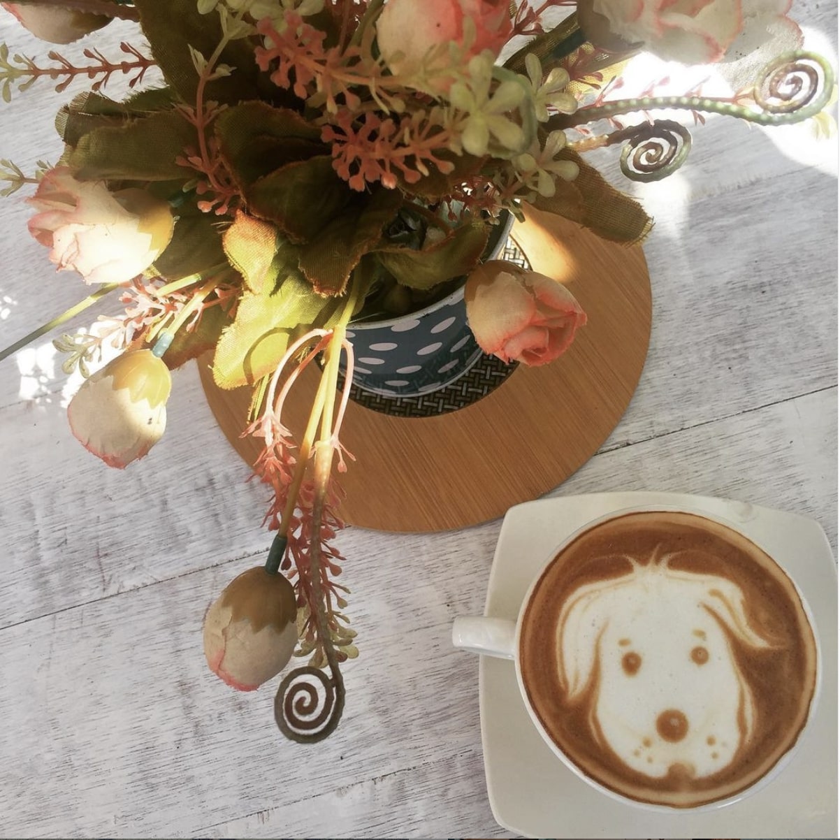 Kombi Coffee - latte art