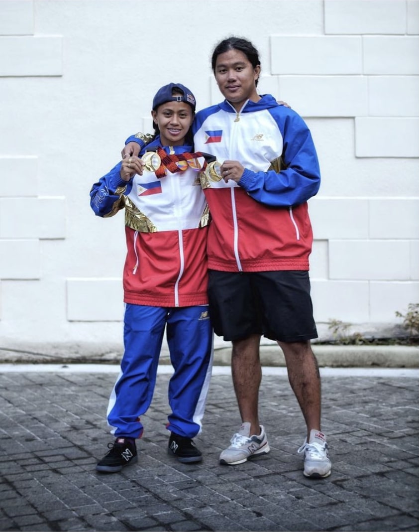 Margielyn Didal and coach Dani Bautista