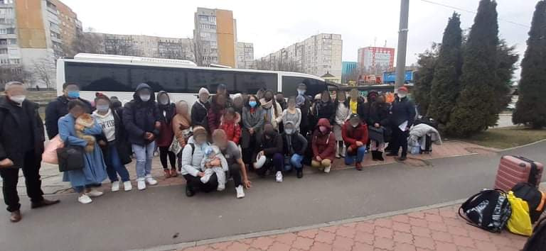 DFA Evacuates Filipinos From Ukraine - 40 evacuees from Kyiv arrive in Lviv