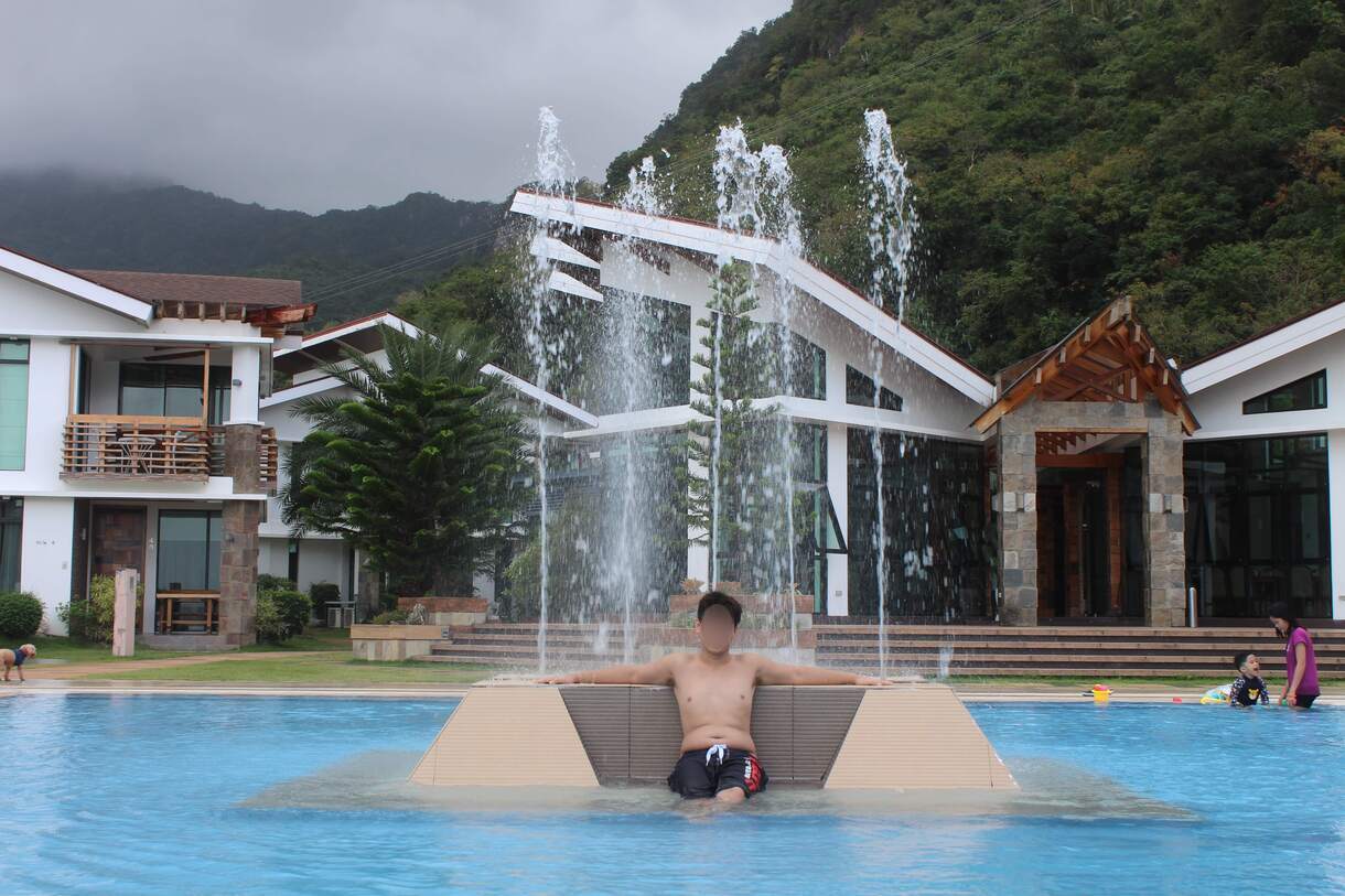 Infinity Resort and Spa in Puerto Galera - fountain