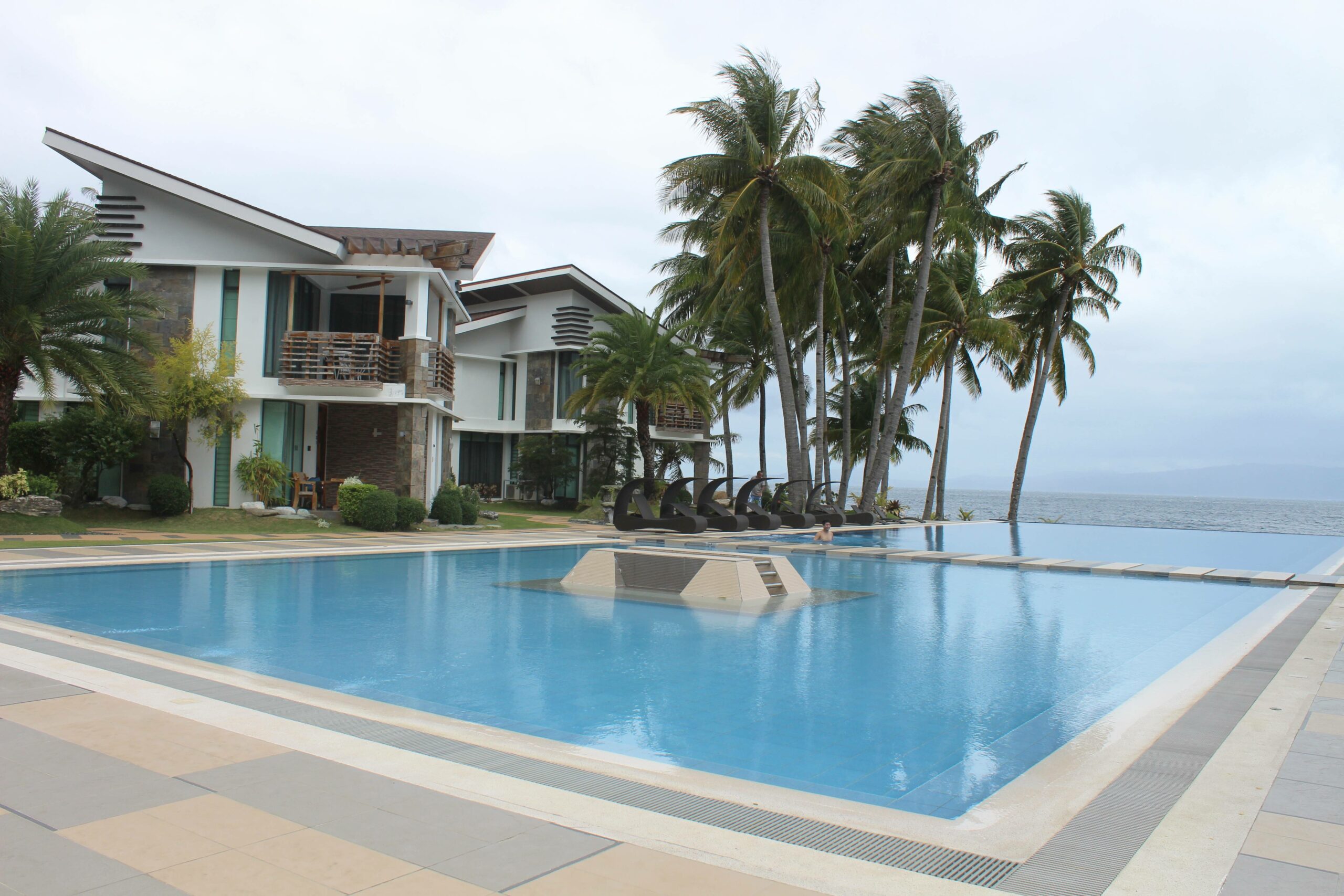 Infinity Resort and Spa in Puerto Galera - infinity pool