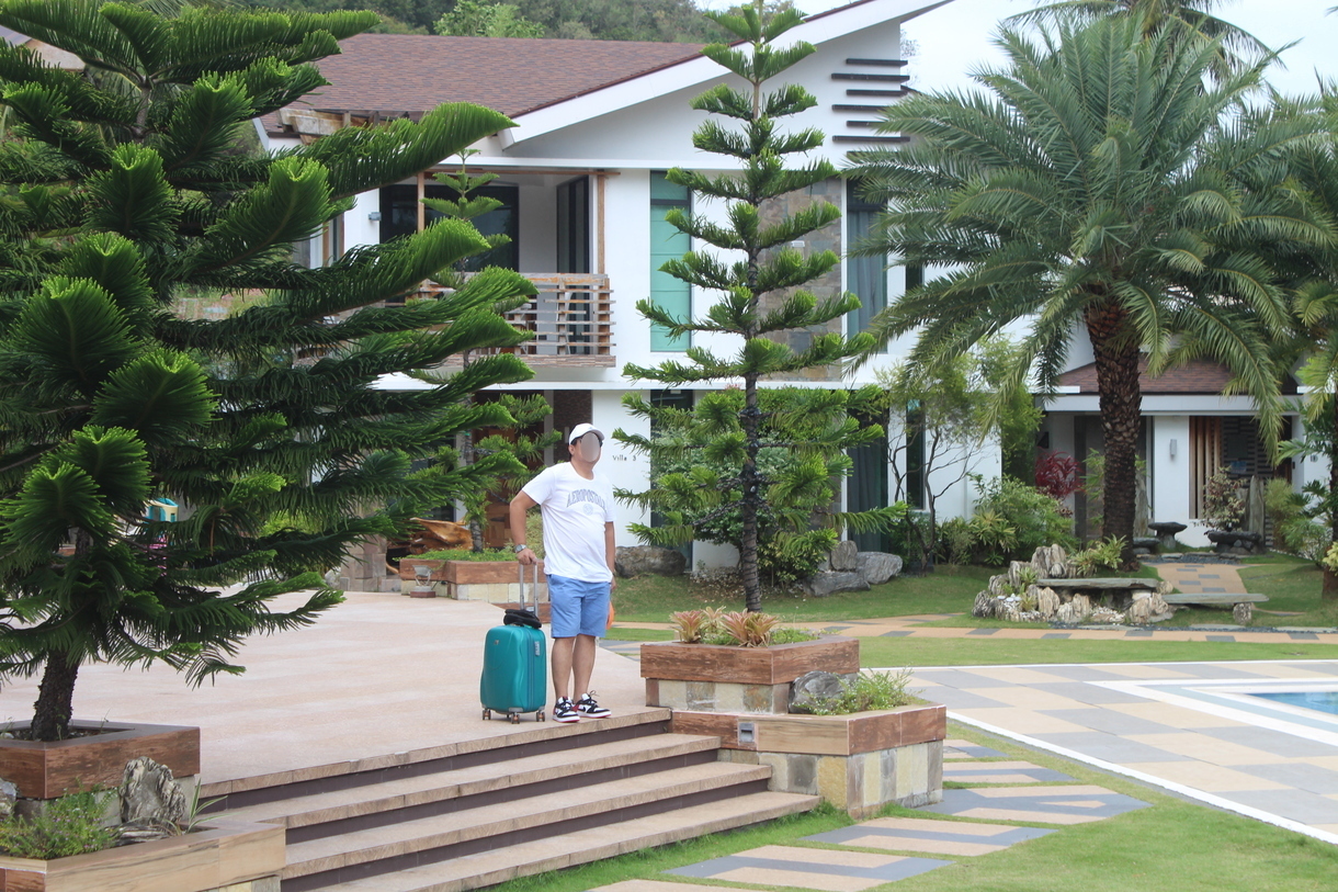 Infinity Resort and Spa in Puerto Galera - outside