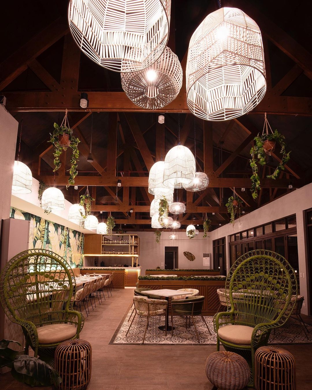 aureo restaurant interior