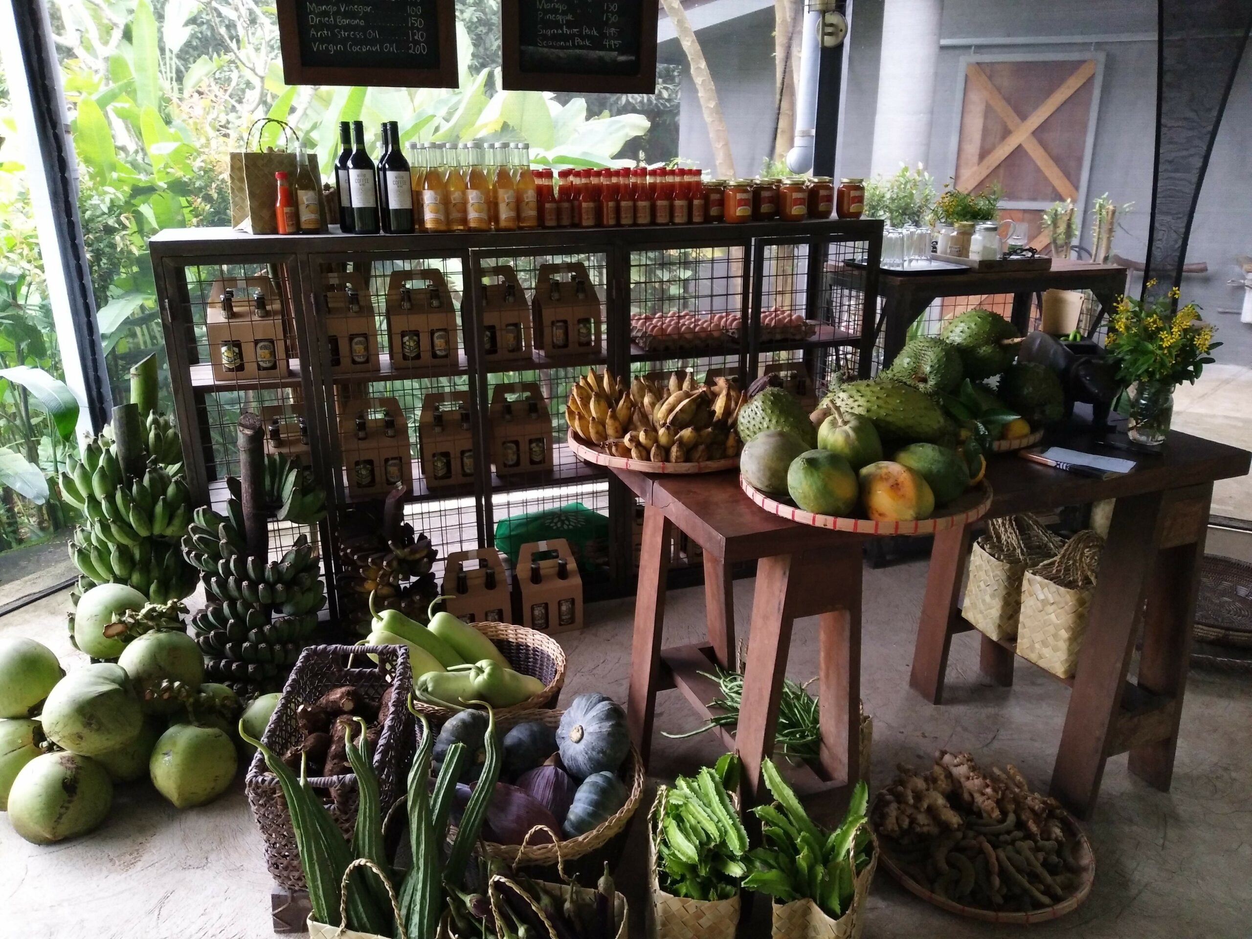 The Weekend Farmer in Cavite - organic souvenir store