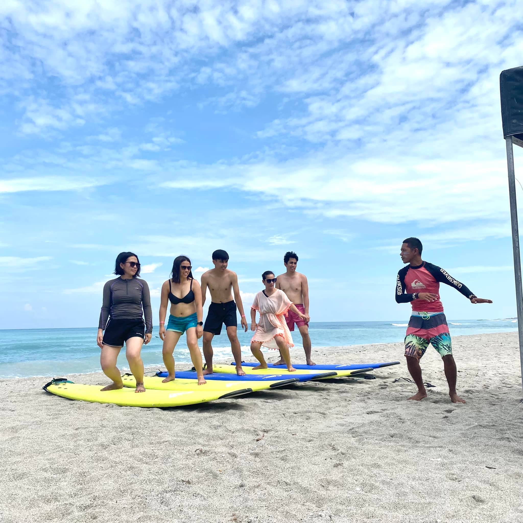 Crystal Beach Resort - surfing lessons