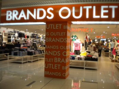 Brands outlet one utama