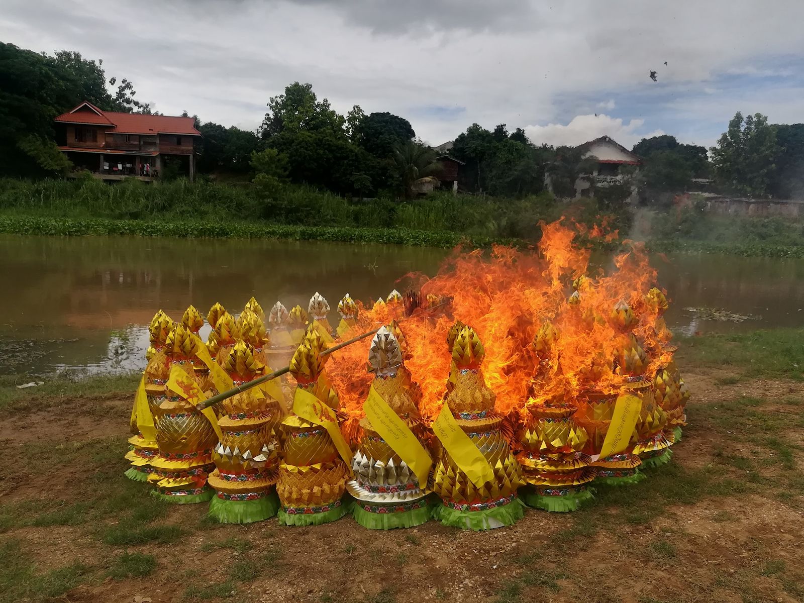 ghost capture festival thai lampang