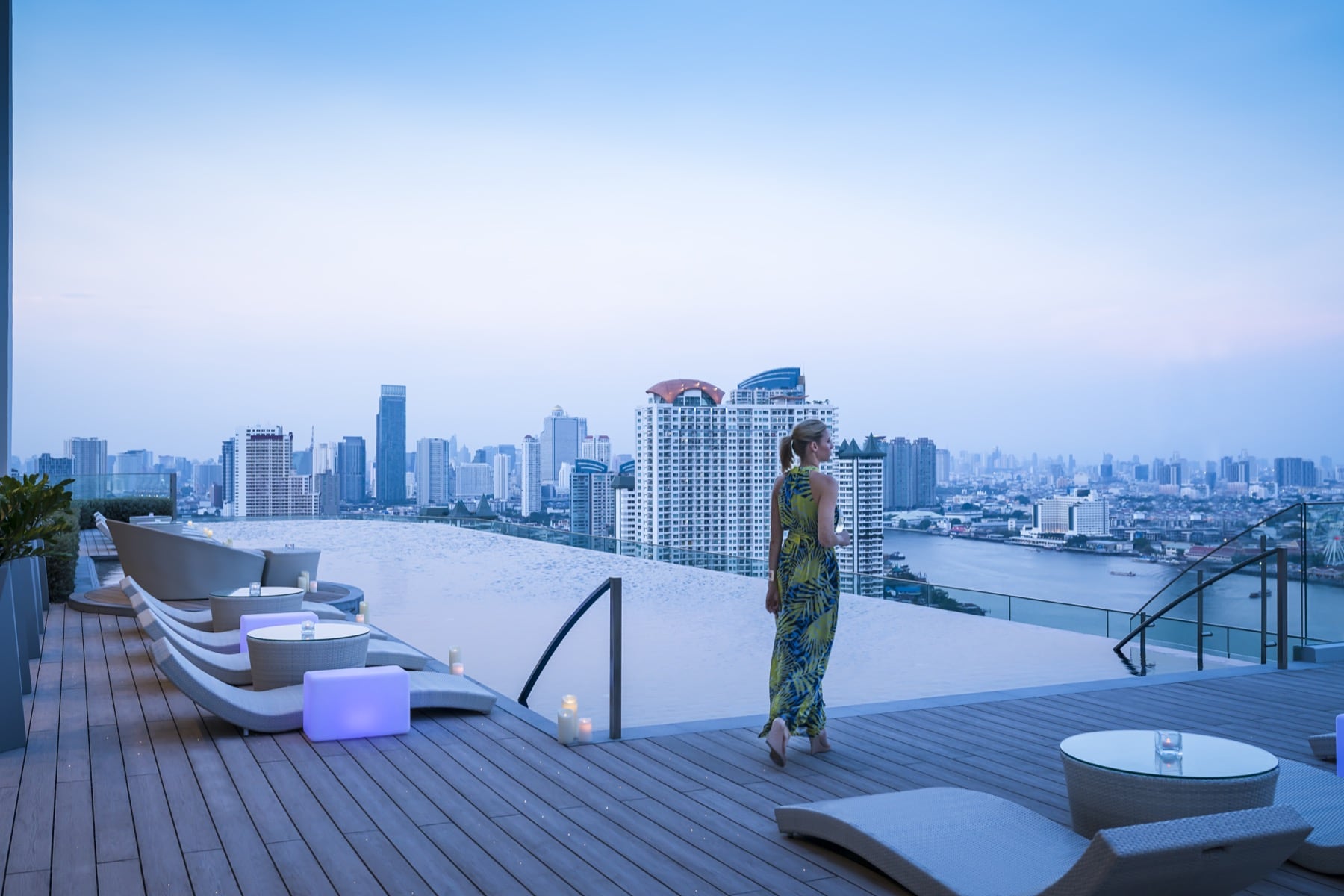 Avani riverside bangkok hotel infinity pool