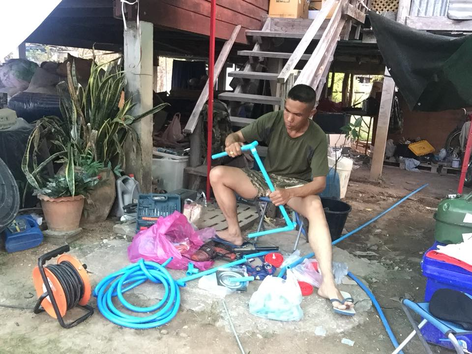 Man helps Abandoned Handicapped Dogs