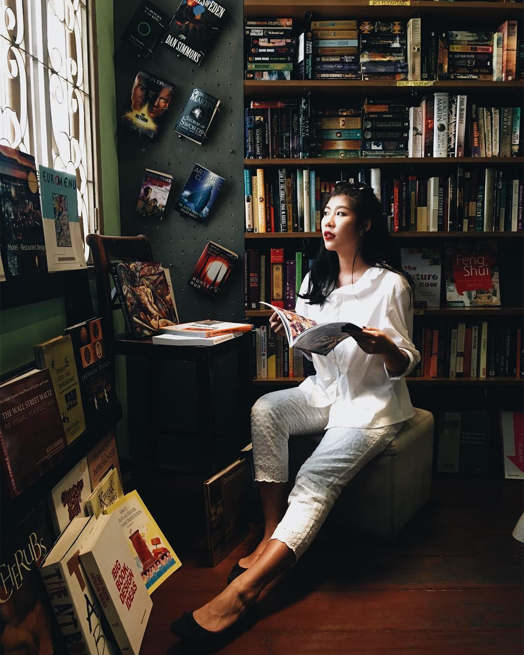 Bangkok’s Most Popular Secondhand Bookshop Is Having A End-Year Sale With Books From $0.30