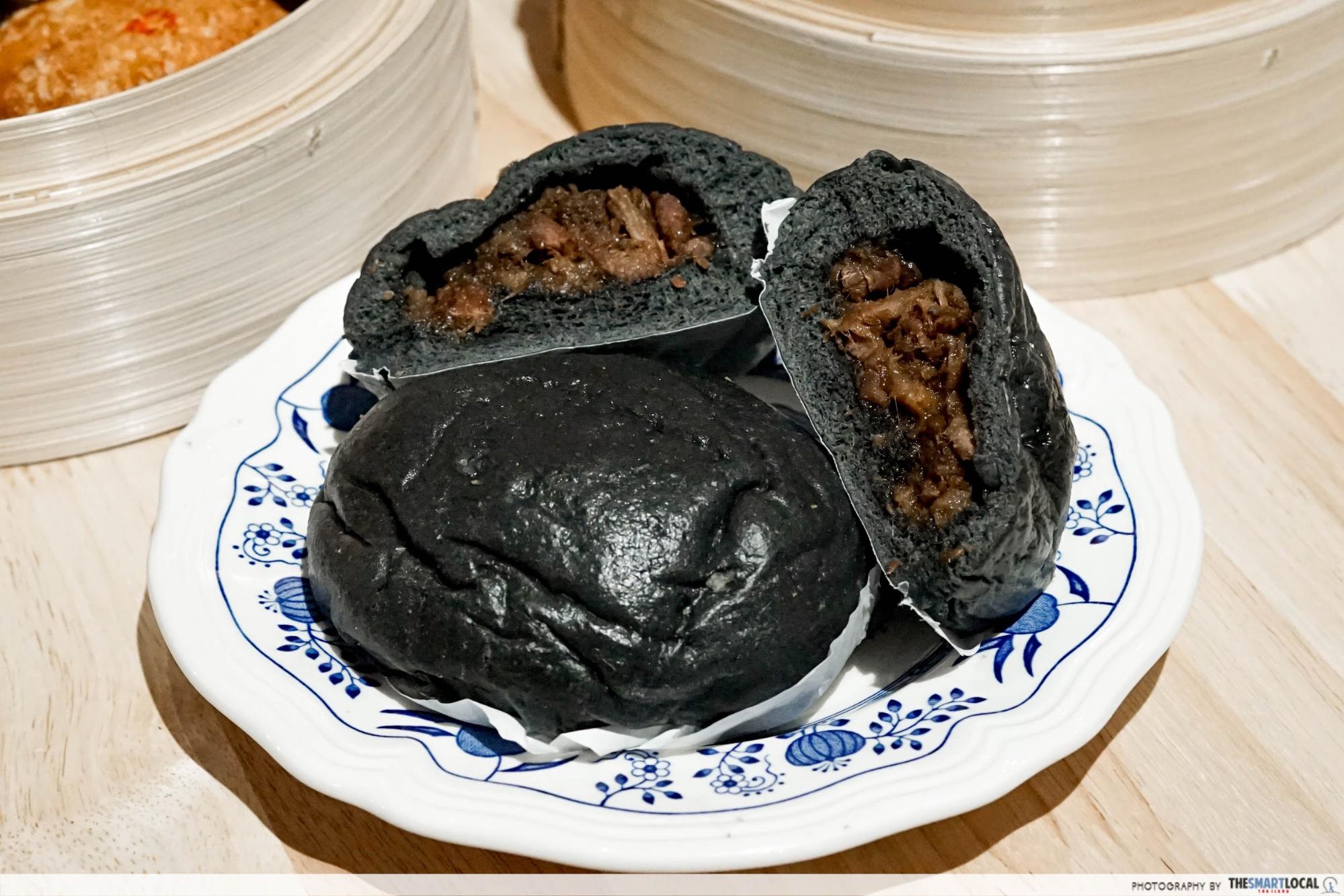 Chinese charcoal buns at Ko Ouan Salapao