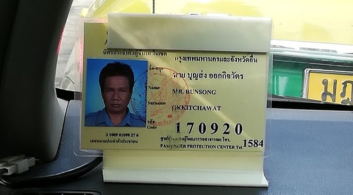 Taxi Driver Gives Out Free Face Masks To Passengers In Thailand Despite Mask Shortage