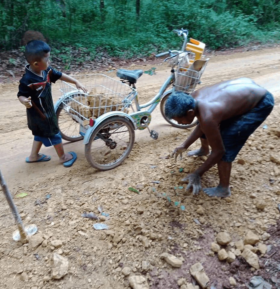 Thai Grandpa & Grandchild Help Repair Public Road