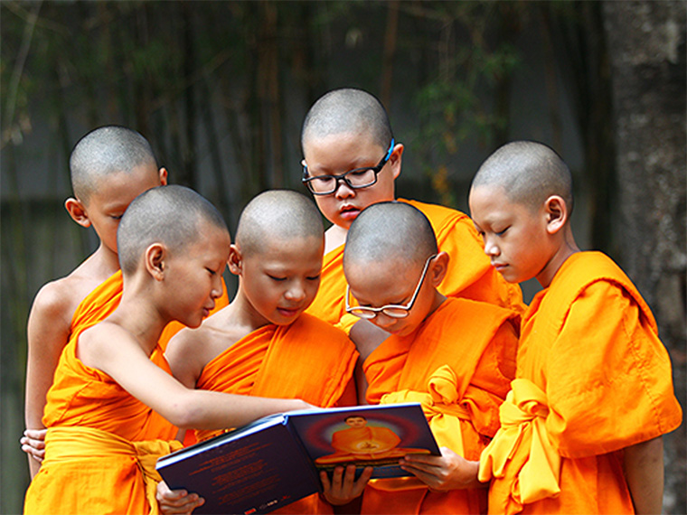 Thai novice monks