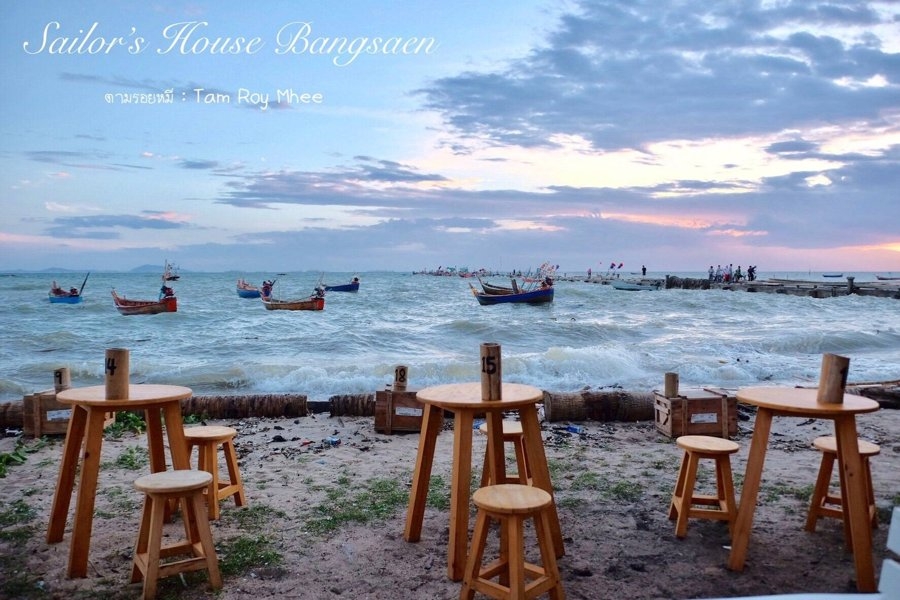 Seaview cafes near Bangkok