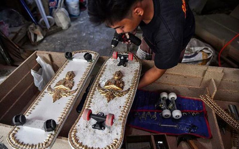 Thai Man Makes Coffin-Shaped Skateboards With Materials From His Business