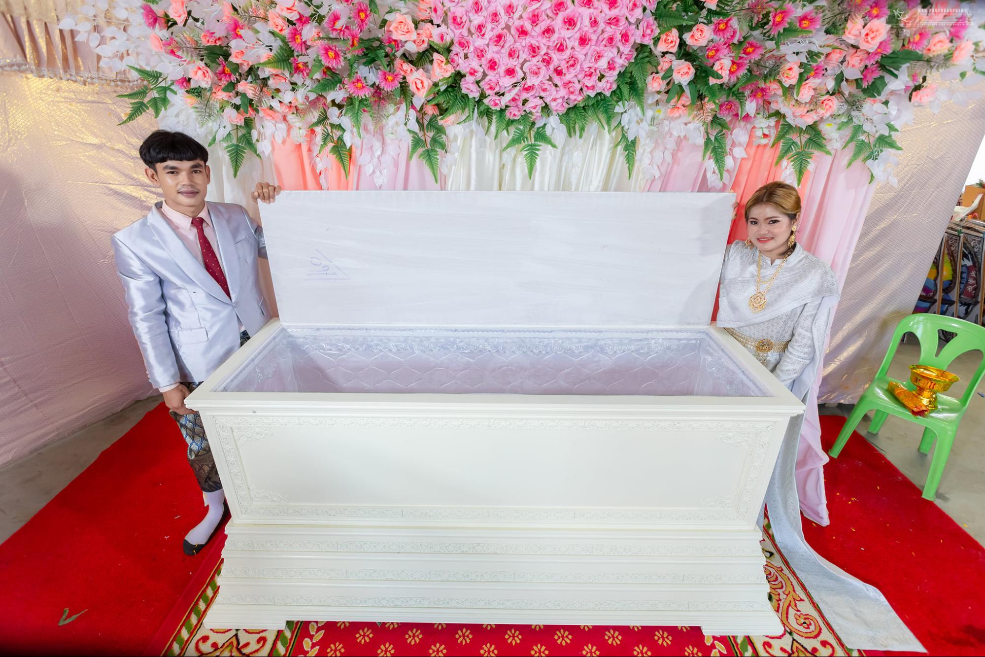coffin-appears-at-wedding