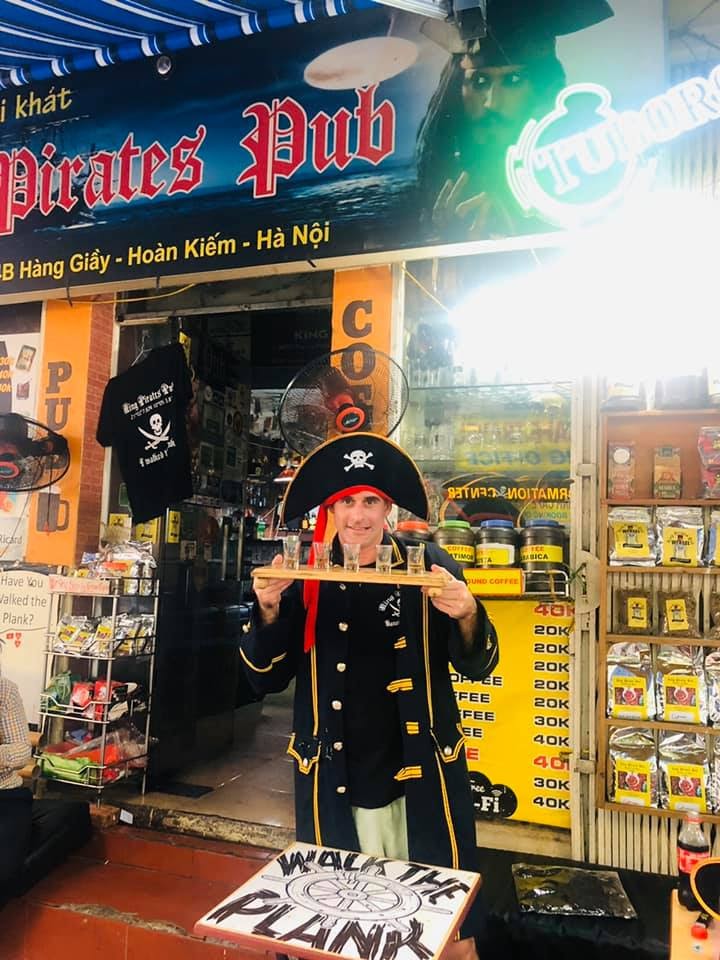 king pirates pub hanoi walk the plank