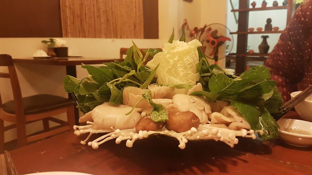 hanoi vegetarian restaurant ahimsa mushroom hotpot
