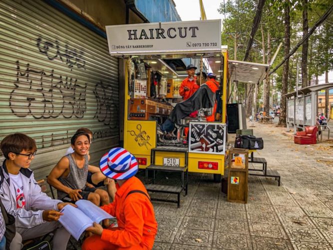 Ho Chi Minh City's University Students Can Get Cheap VND2,000 Haircuts