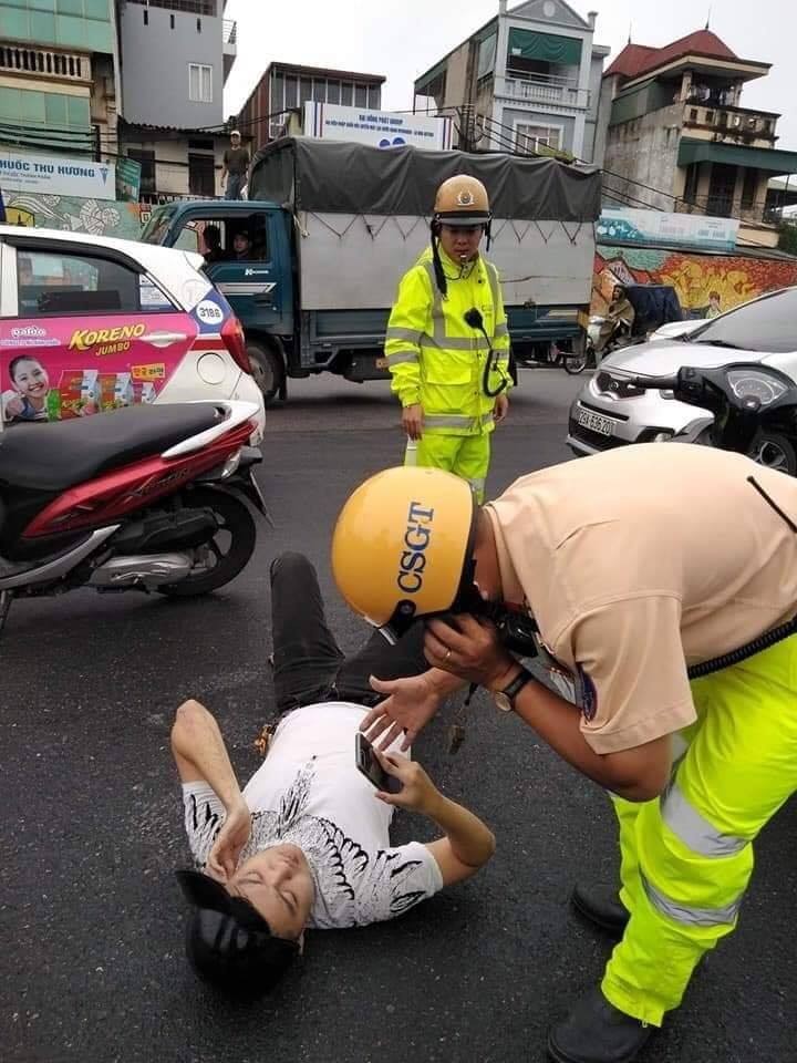 Vietnam traffic police